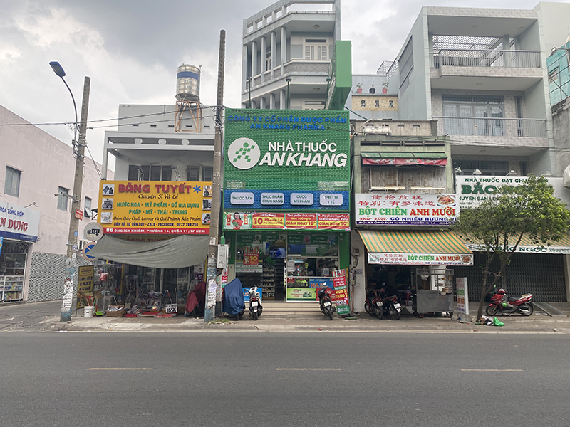 Nhà thuốc An Khang tại 84 Ông Ích Khiêm, Phường 14, Quận 11, Thành Phố Hồ Chí Minh.